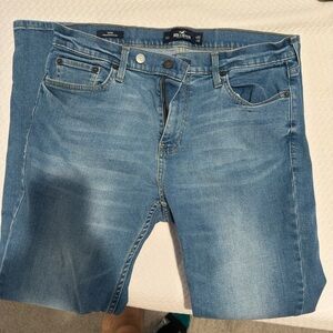 Hollister Men’s 33x32 Taper Blue Jeans
